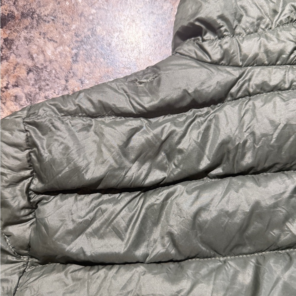 Aritzia TNA Botaine Packable Green Puffer Jacket - Picture 6 of 7